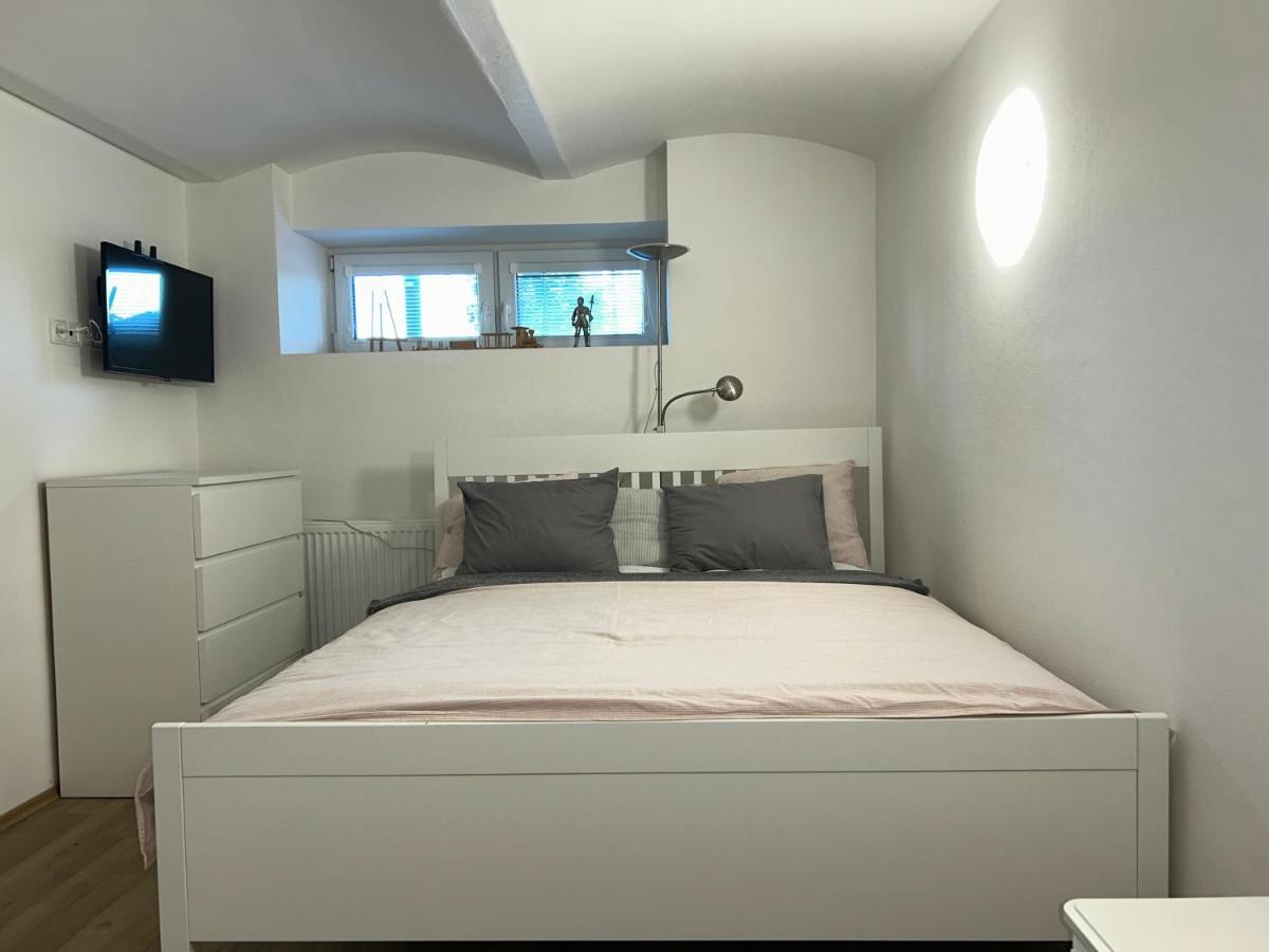 Stromoradni 17 Apartman Břeclav Kültér fotó