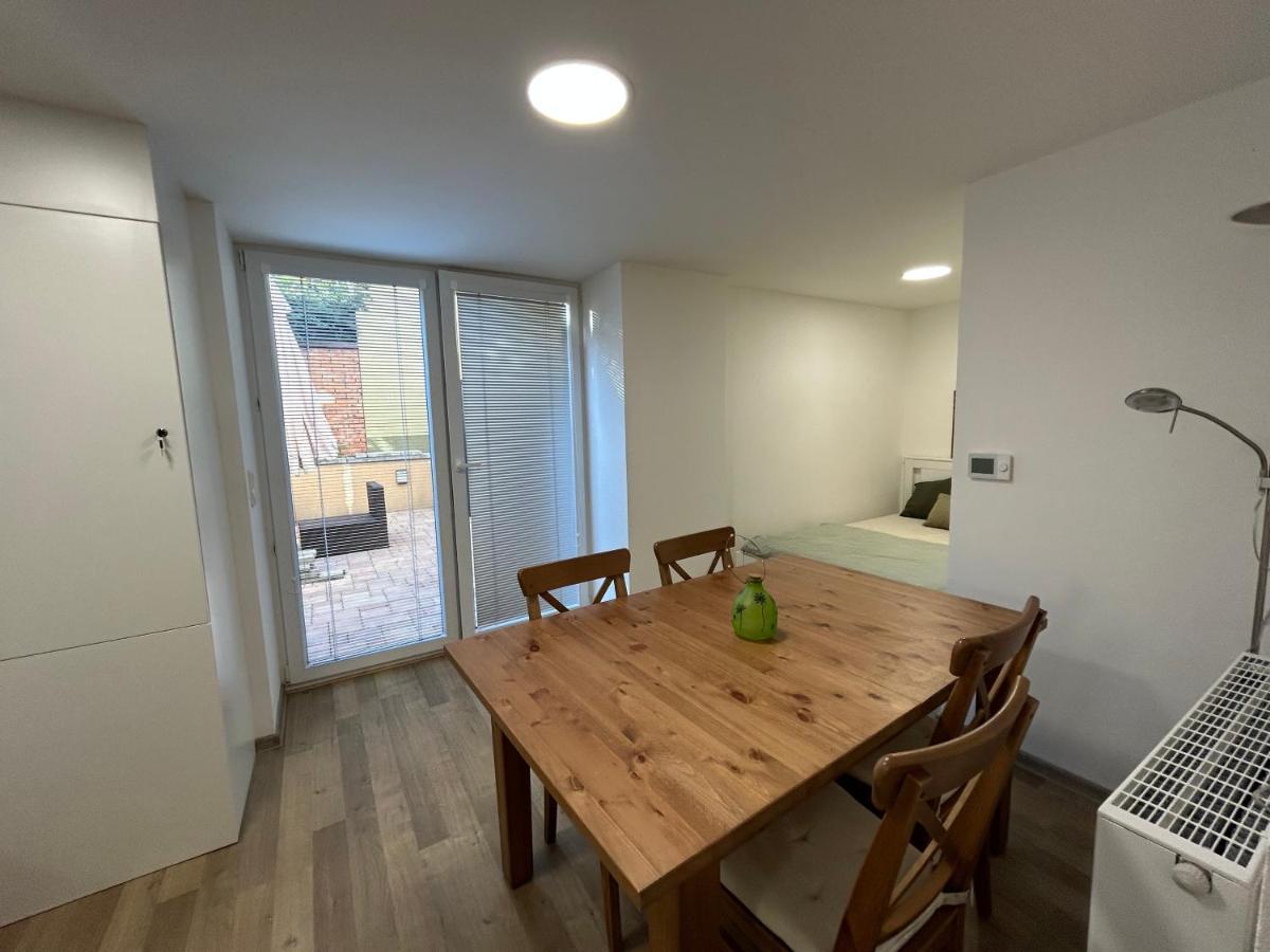 Stromoradni 17 Apartman Břeclav Kültér fotó